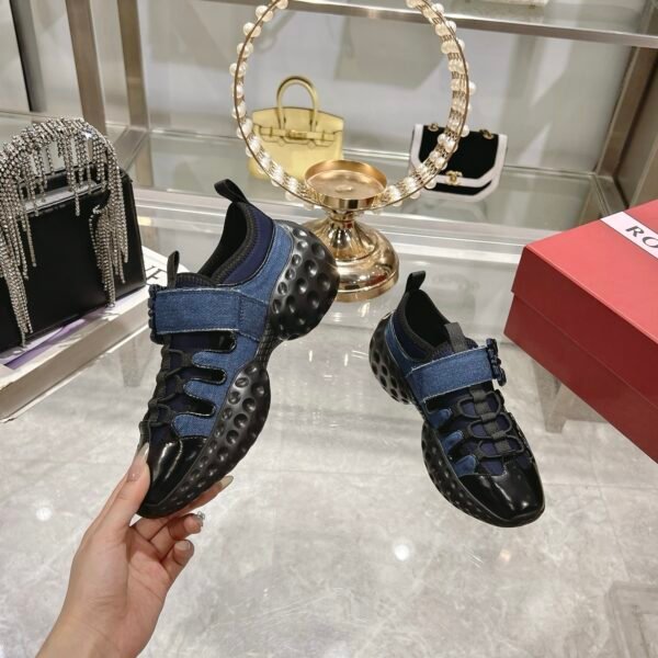 Roger Vivier - Image 3