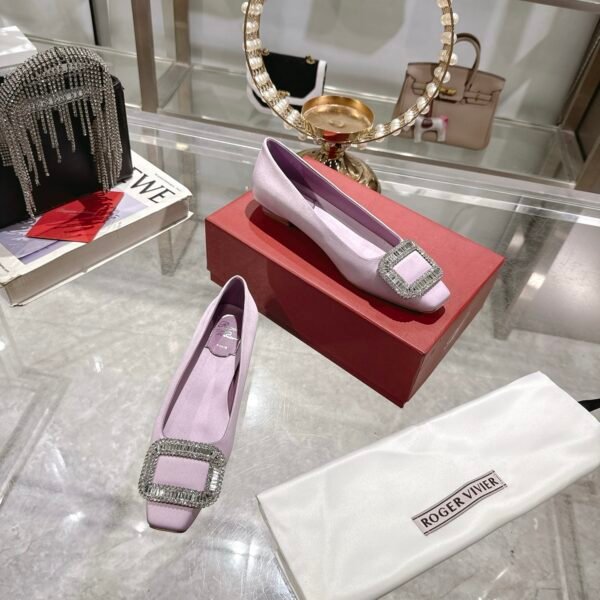 Roger Vivier - Image 3
