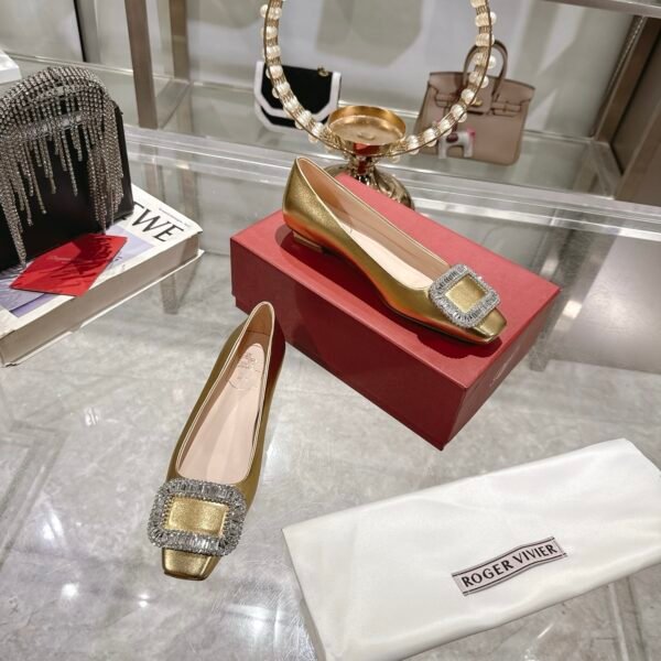Roger Vivier - Image 3