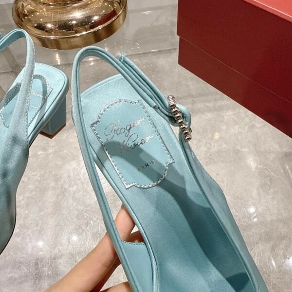 Roger Vivier - Image 3
