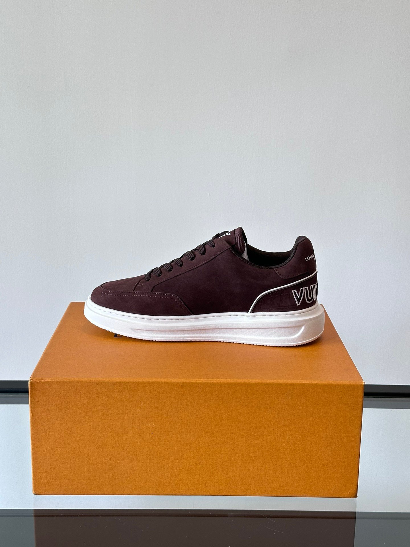 LV MAN - Image 7