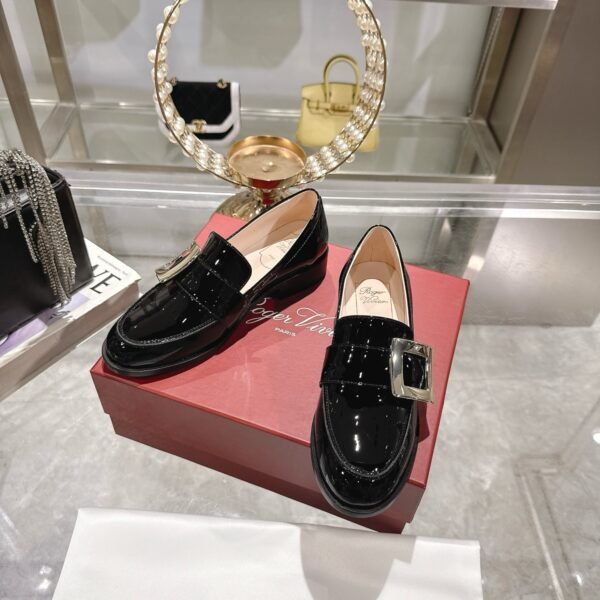 Roger Vivier - Image 7