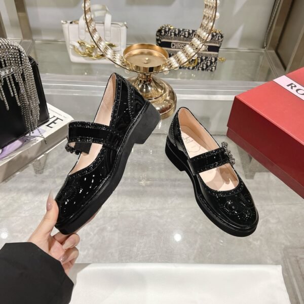 Roger Vivier - Image 6