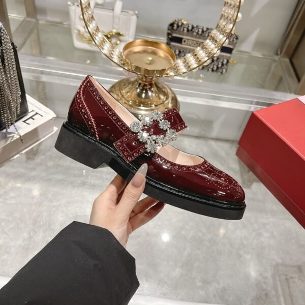 Roger Vivier - Image 7