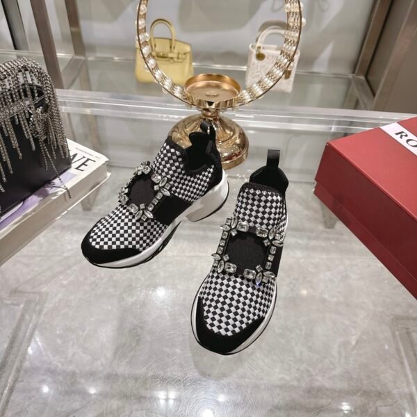 Roger Vivier - Image 7