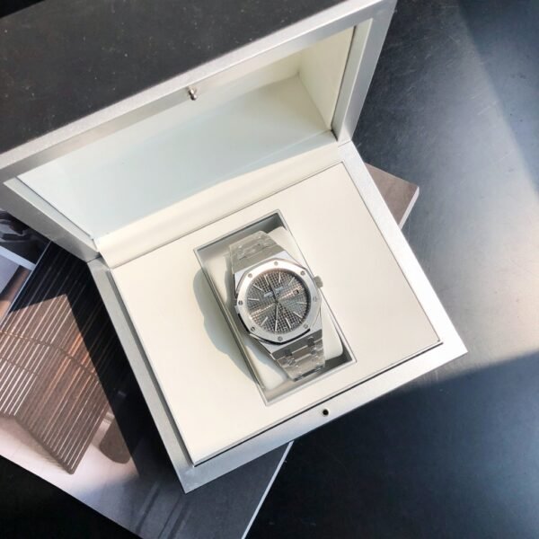 Audemars Piguet - Image 3