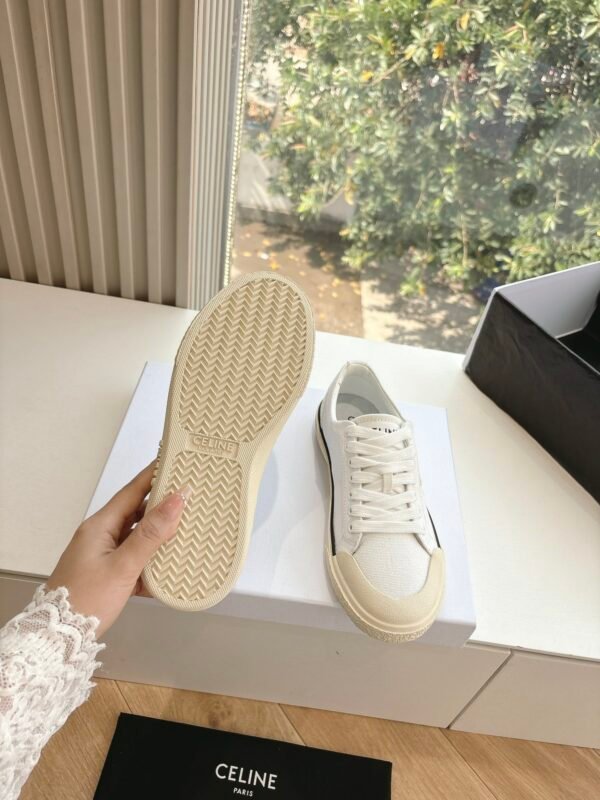CELINE - Image 7