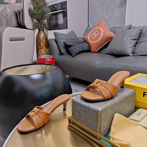 FENDI - Image 7