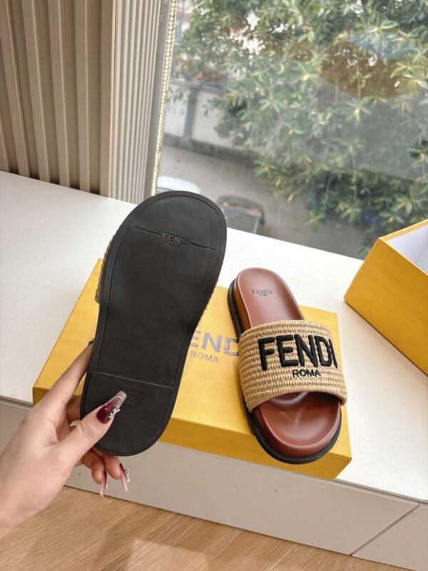 FENDI - Image 7