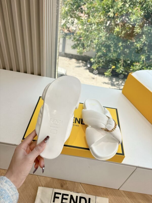 FENDI - Image 7