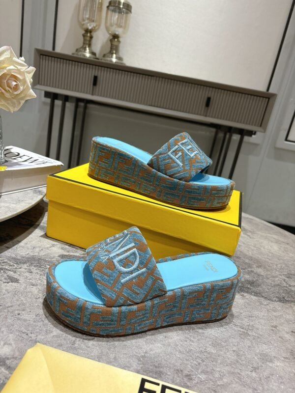 FENDI - Image 7