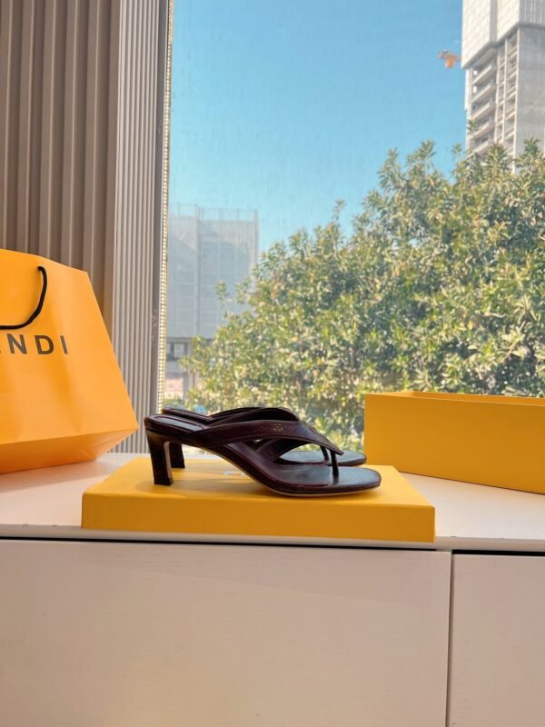 FENDI - Image 7