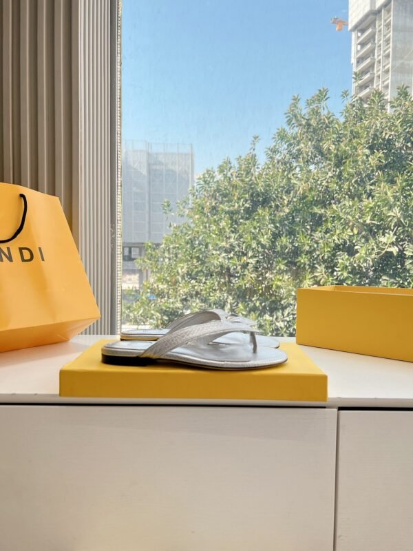 FENDI - Image 7