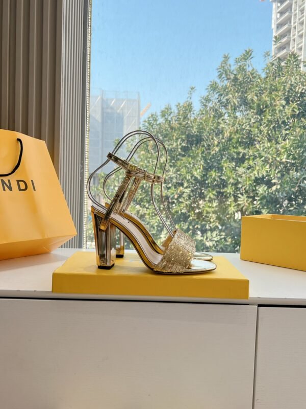 FENDI - Image 7