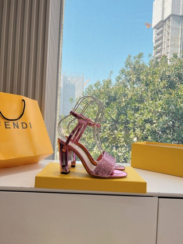 FENDI - Image 7