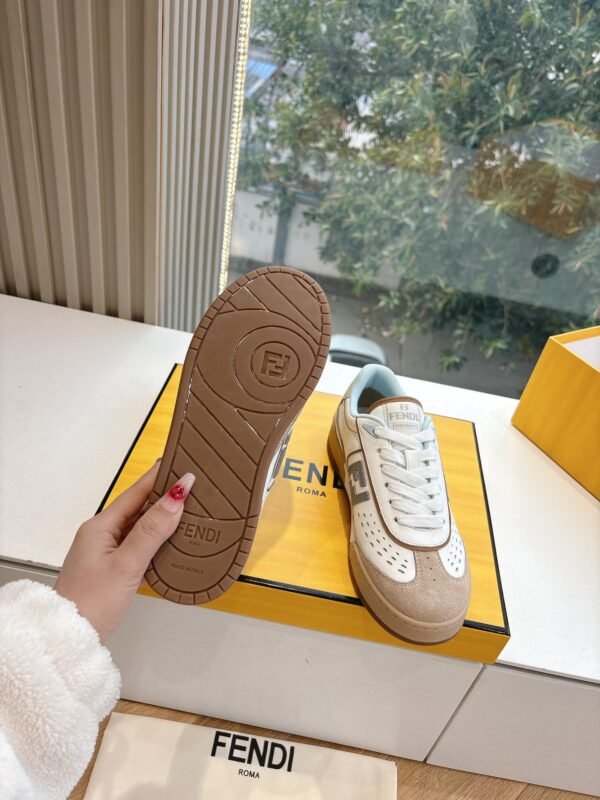 FENDI - Image 7