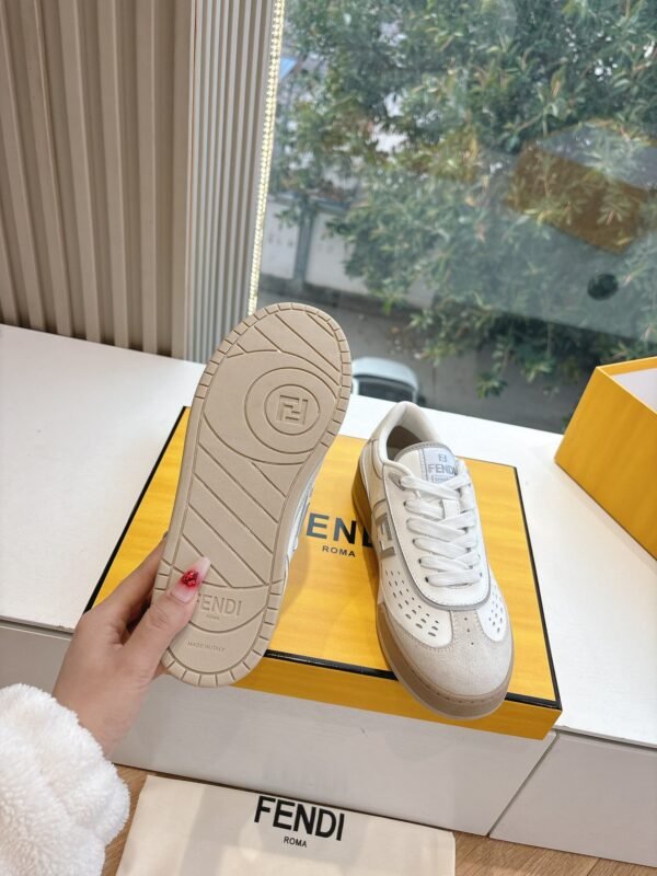 FENDI - Image 7