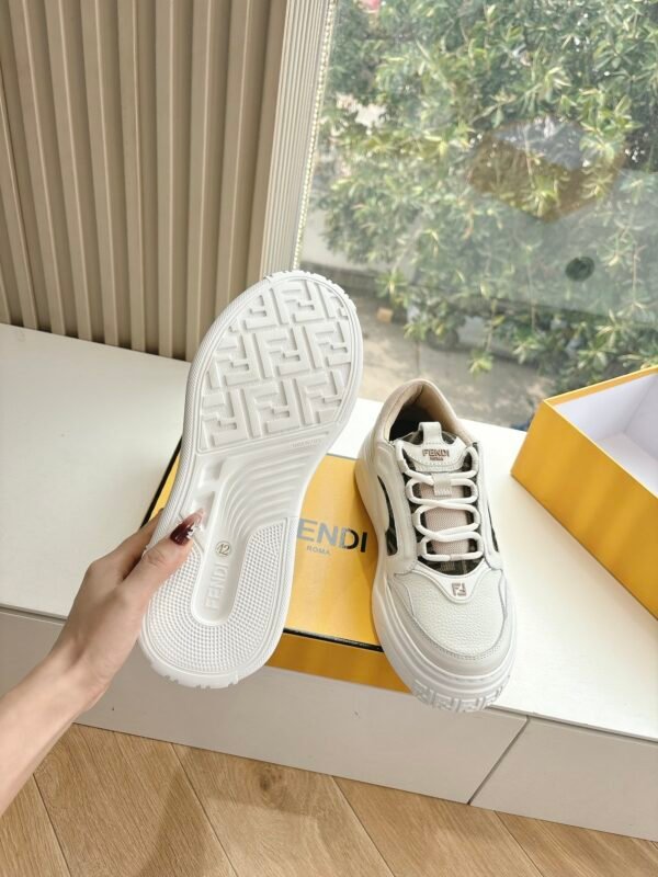 FENDI - Image 7