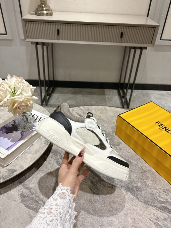 FENDI - Image 7