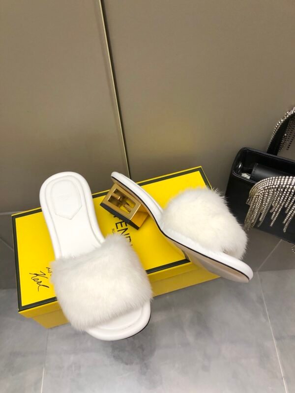 FENDI - Image 7