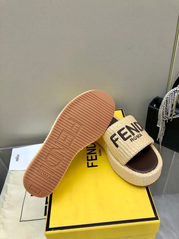 FENDI - Image 7