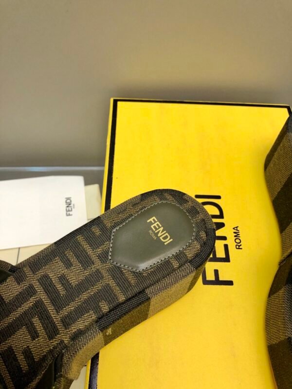 FENDI - Image 7