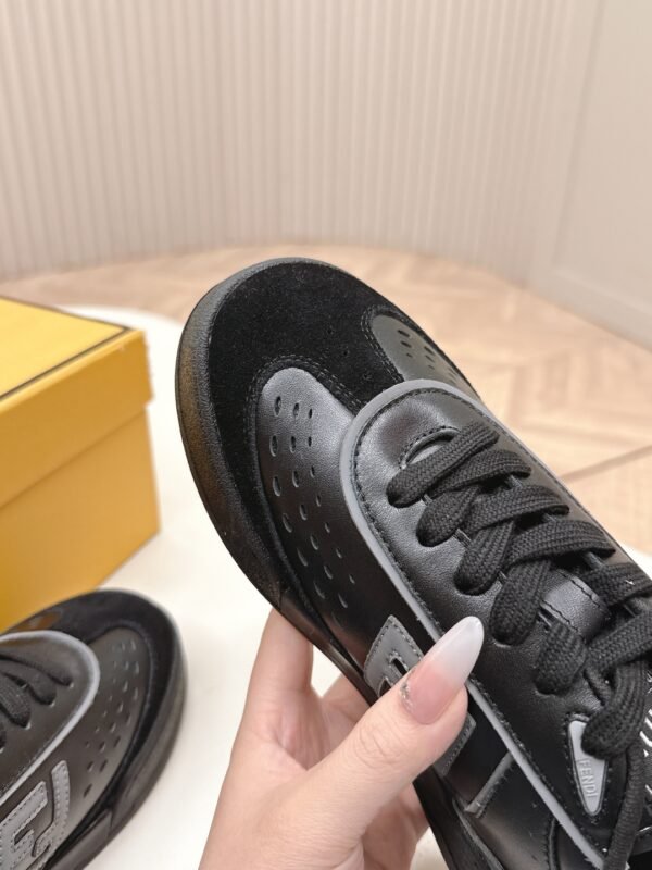 FENDI - Image 7