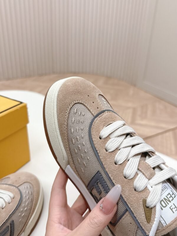 FENDI - Image 7