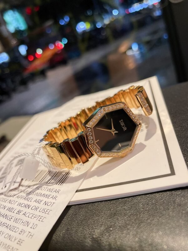 Dior - Image 7