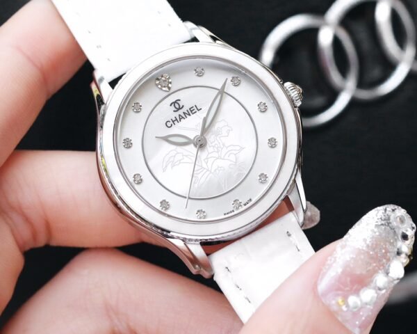 CHANEL - Image 7