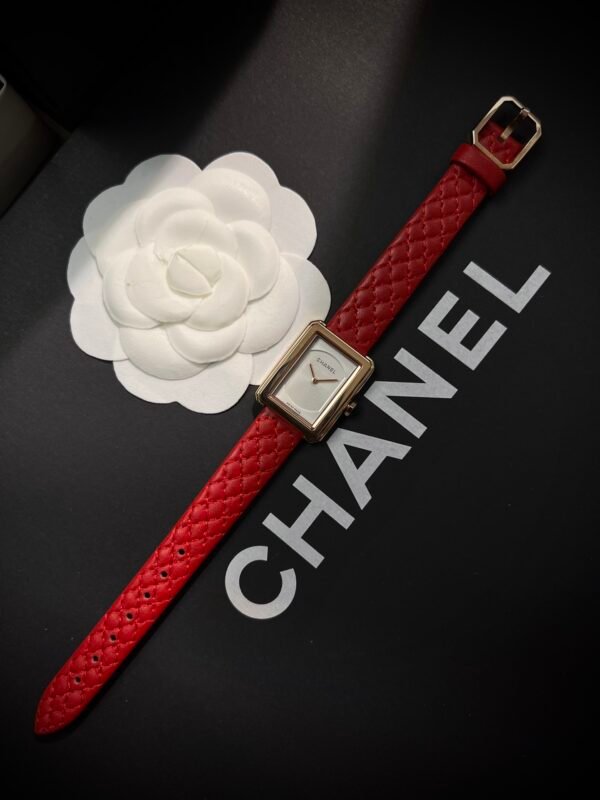 CHANEL - Image 3
