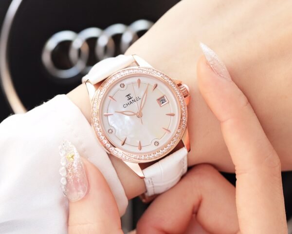CHANEL - Image 7