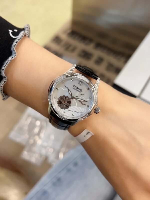CHANEL - Image 3