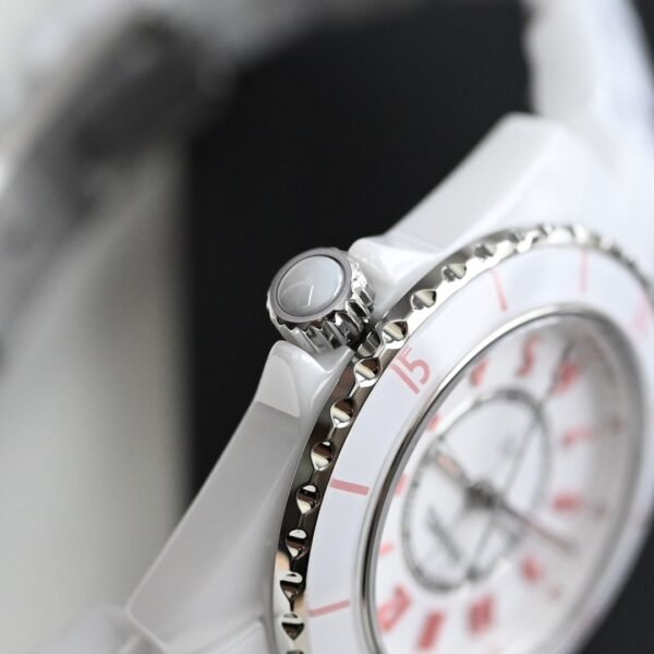 CHANEL - Image 3
