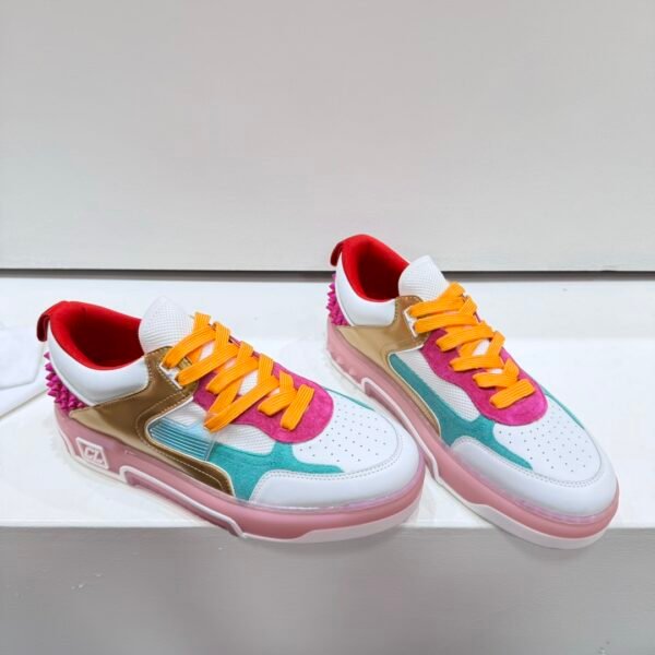 Christian Louboutin - Image 7