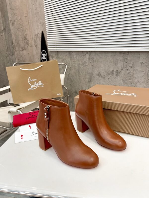 Christian Louboutin - Image 7