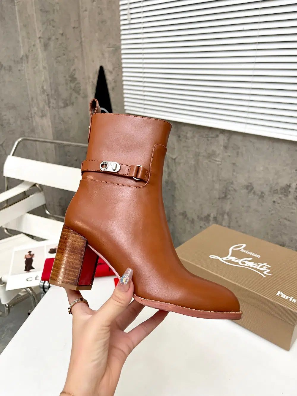 Christian Louboutin - Image 7