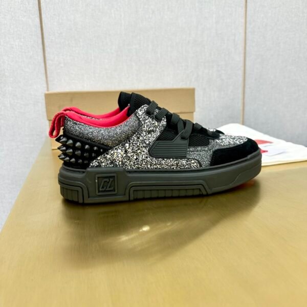 Christian Louboutin - Image 7