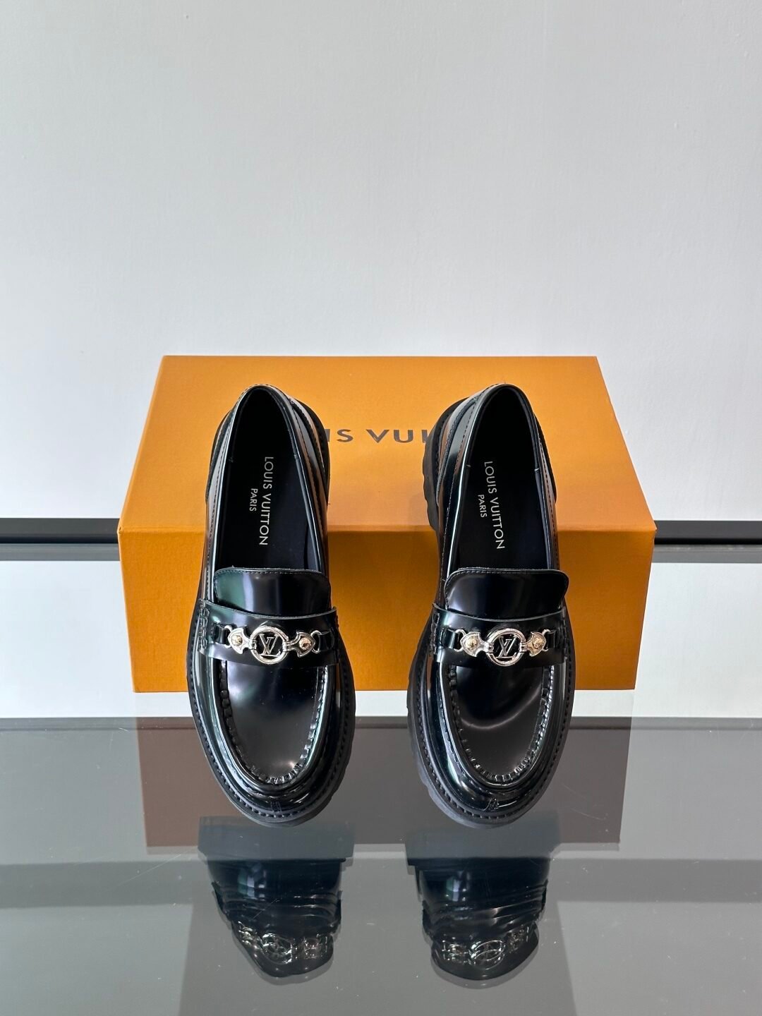 LV MAN - Image 7