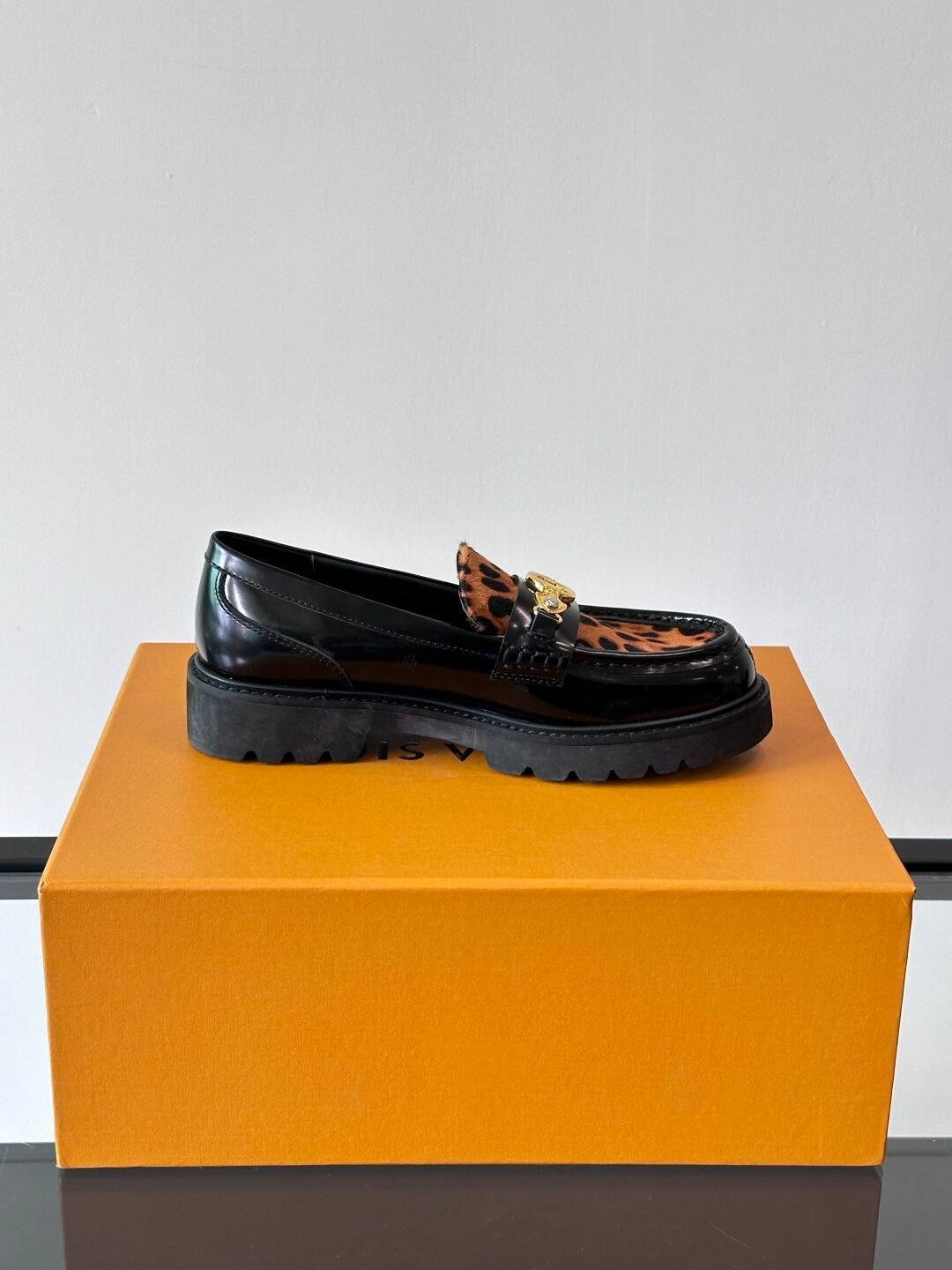 LV MAN - Image 7