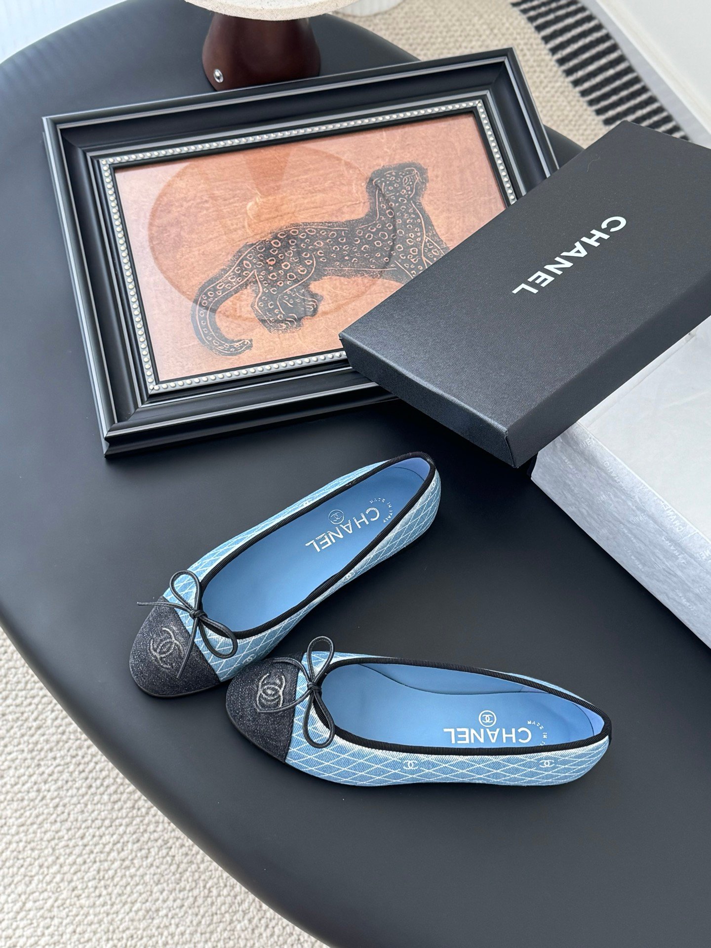 CHANEL Woman - Image 7