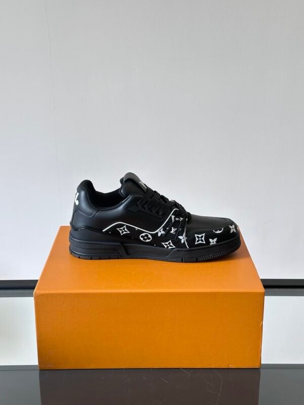 LV MAN - Image 7