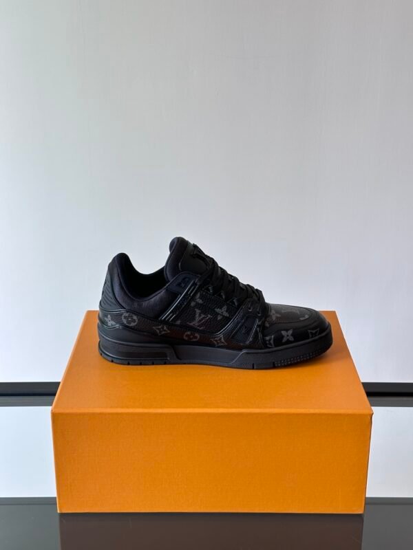 LV MAN - Image 7