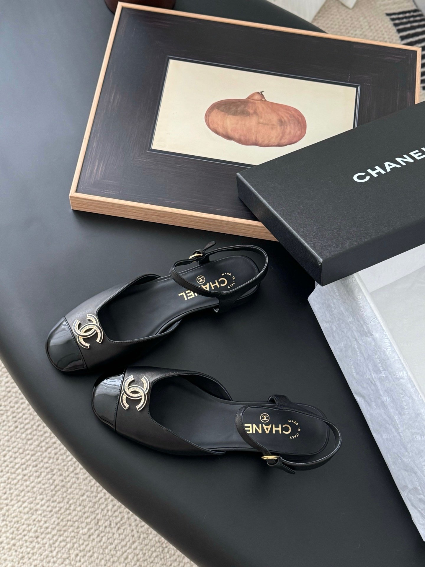 CHANEL Woman - Image 7