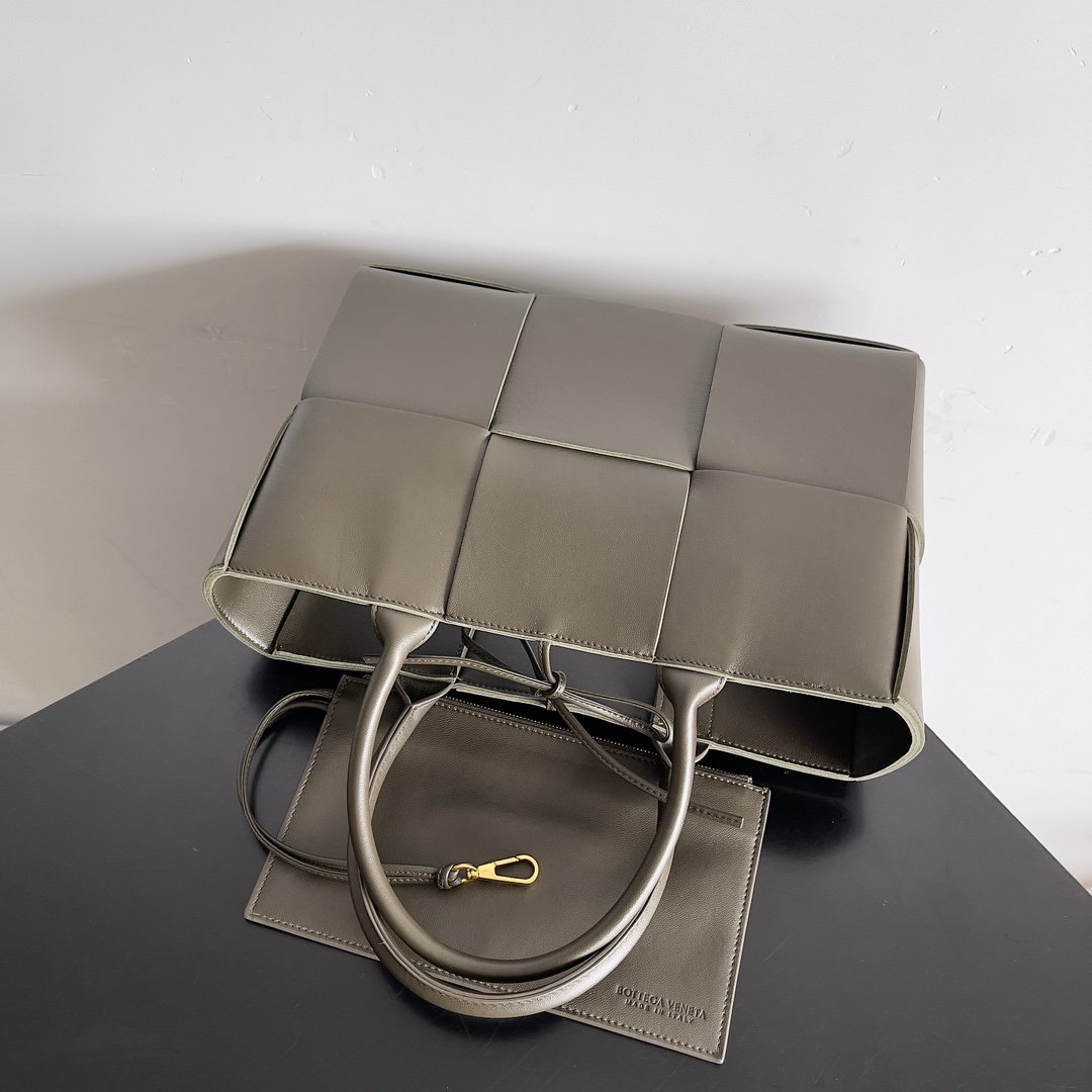 BOTTEGA VENETA - Image 7