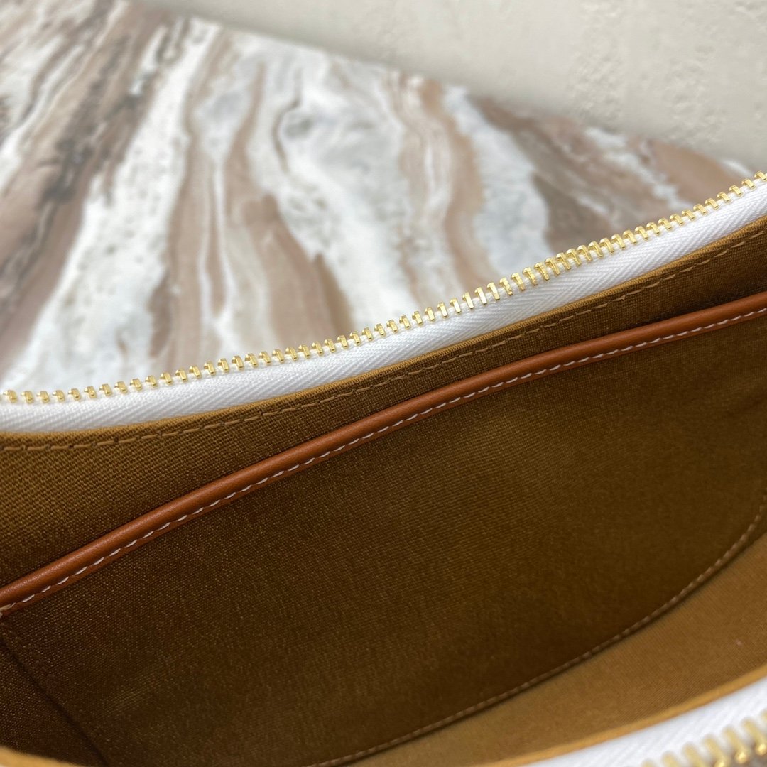 CELINE BAG - Image 7