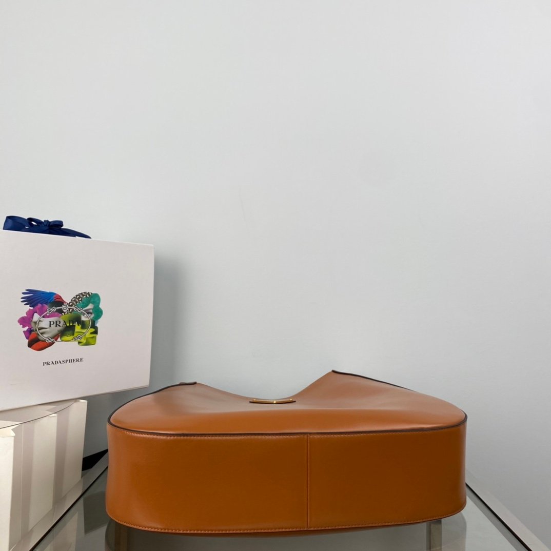 Prada Bag - Image 7