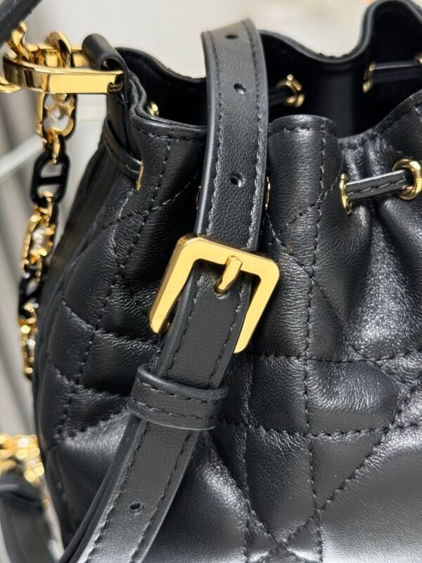 DIOR - Image 7