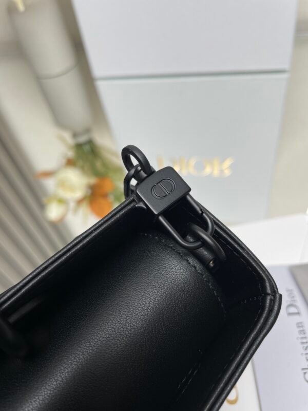 DIOR - Image 7