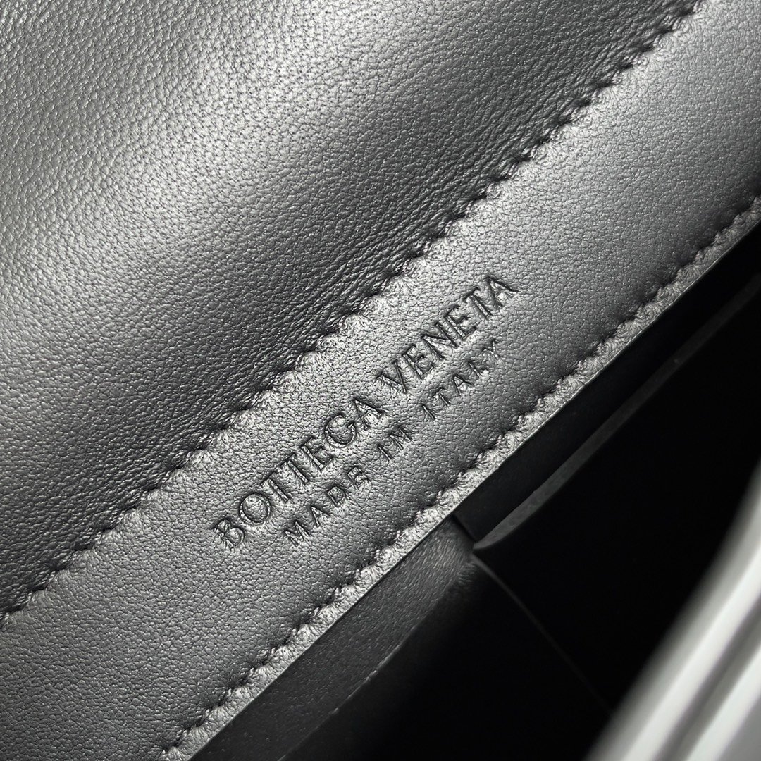 BOTTEGA VENETA - Image 7
